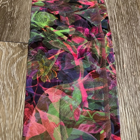 Lululemon pants - Picture 4 of 4